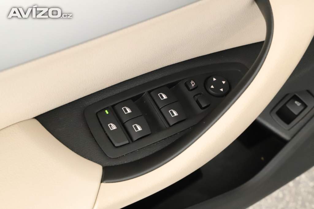 Foto inzerátu BMW X1 sDrive18i