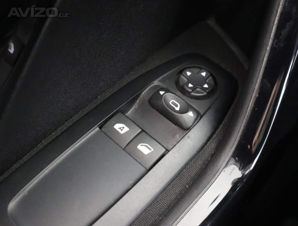 Foto inzerátu Peugeot 208 1.2 PureTech