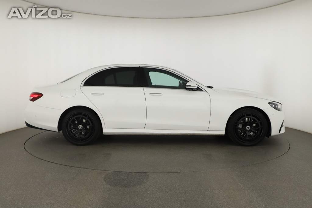 Foto inzerátu Mercedes-Benz Třídy E E 220 d 4MATIC