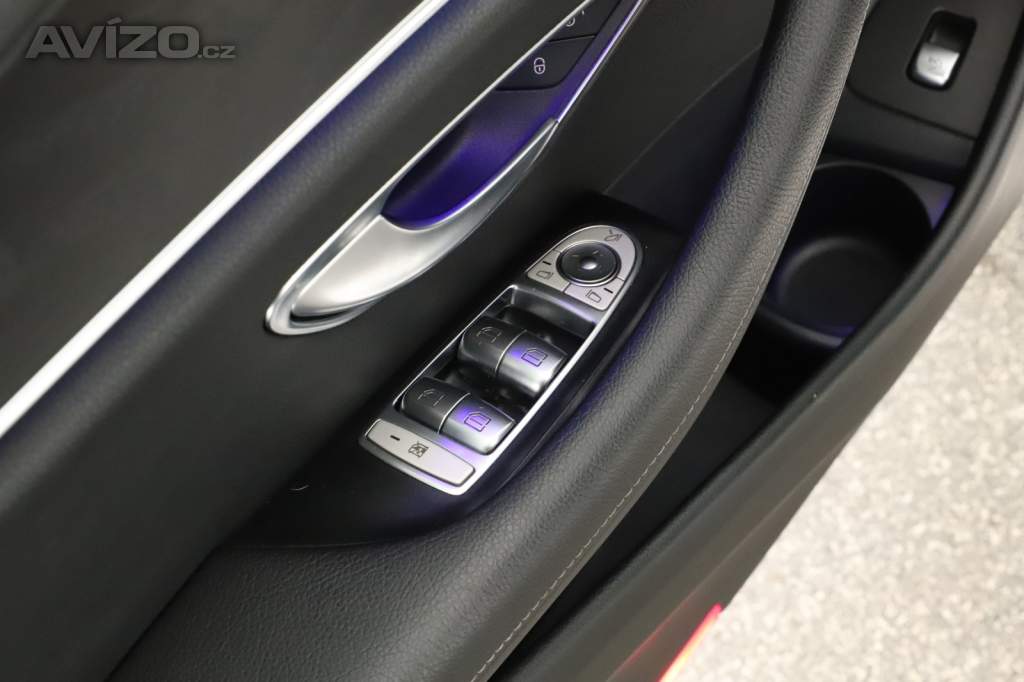 Foto inzerátu Mercedes-Benz Třídy E E 220 d 4MATIC