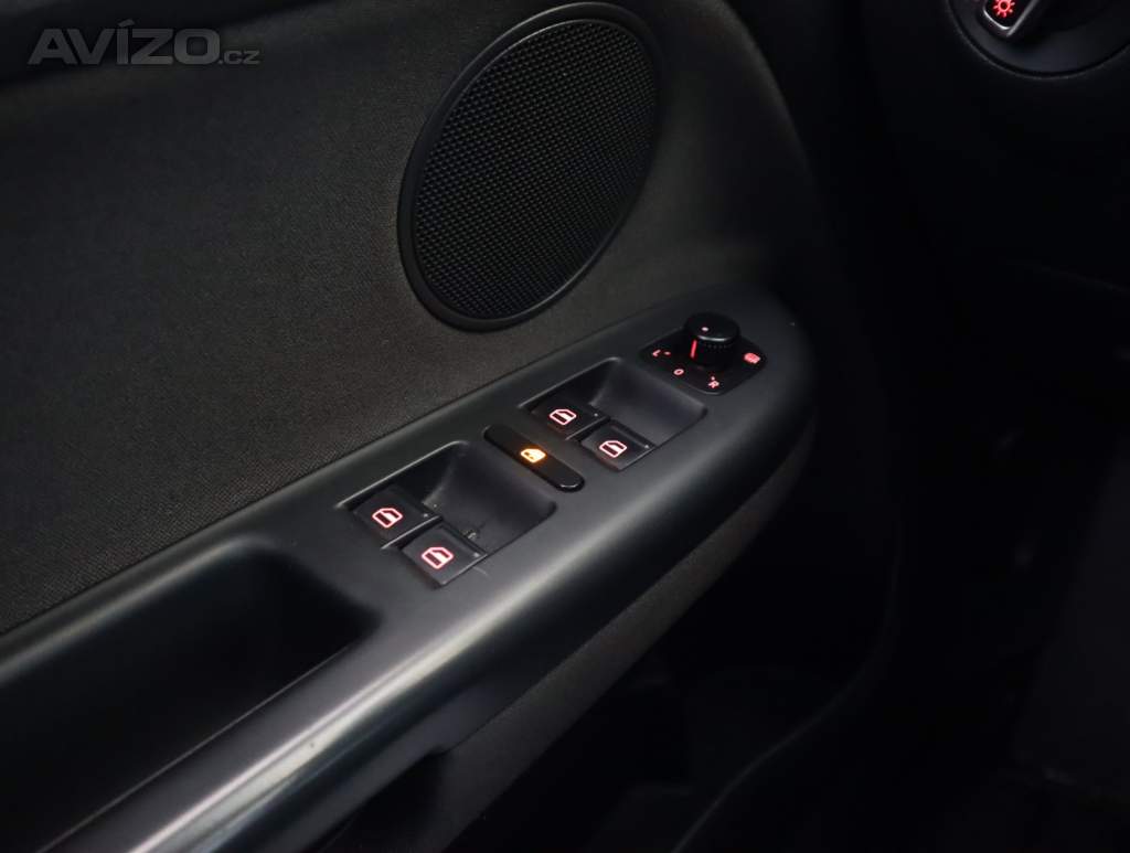 Foto inzerátu Volkswagen Golf 1.2 TSI