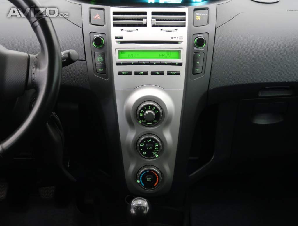 Foto inzerátu Toyota Yaris 1.0 VVT-i