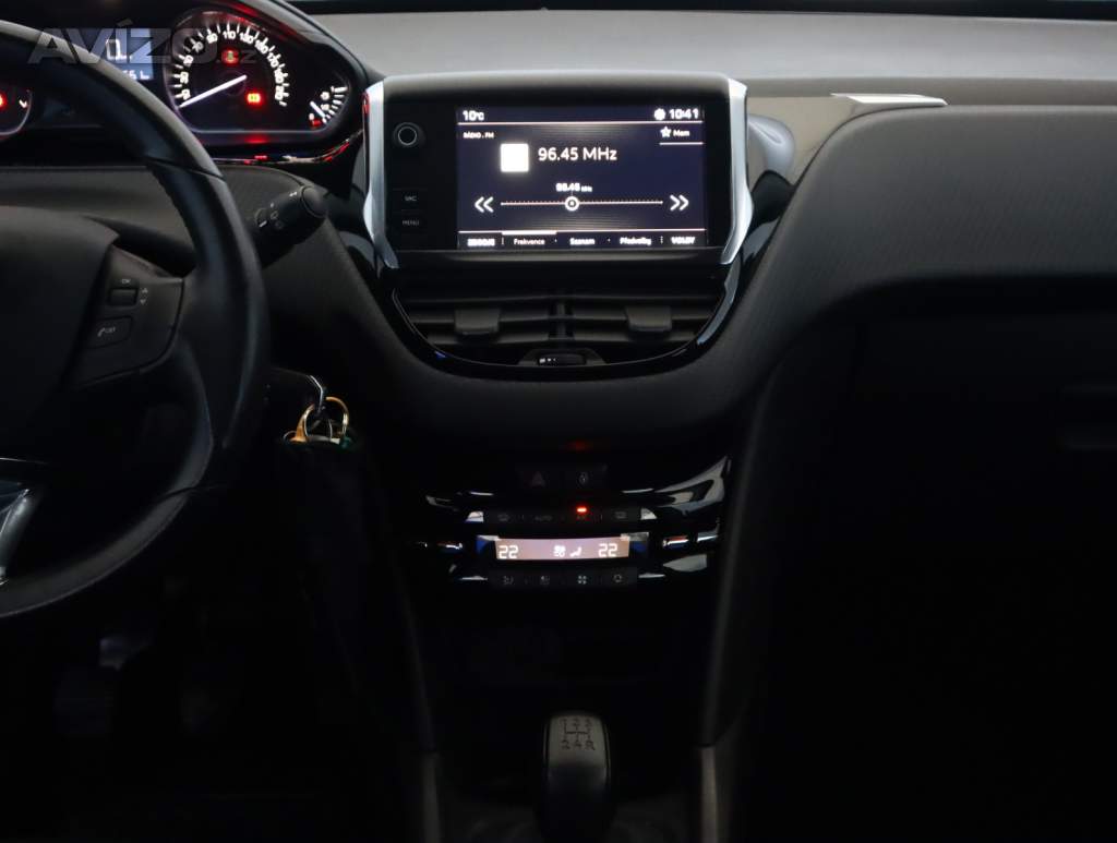 Foto inzerátu Peugeot 2008 1.2 PureTech