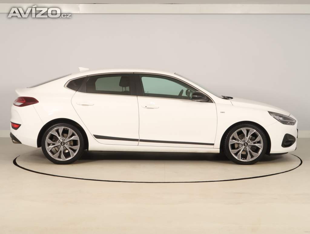Foto inzerátu Hyundai i30 Fastback 1.6 CRDi MHEV