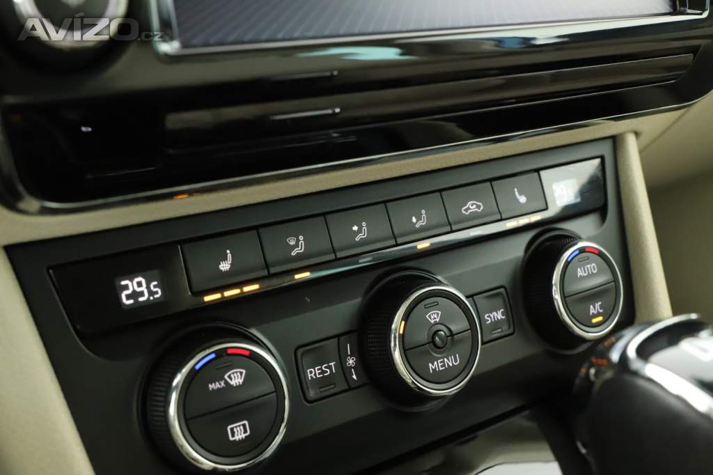 Foto inzerátu Škoda Superb 2.0 TDI