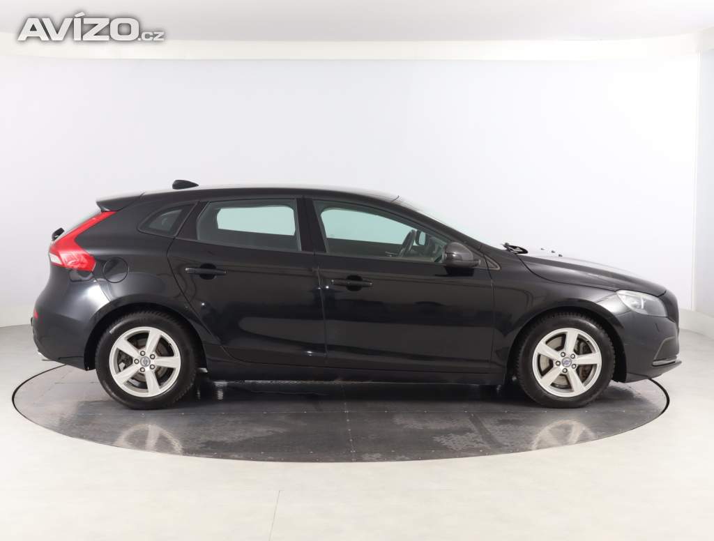 Foto inzerátu Volvo V40 2.0 D4