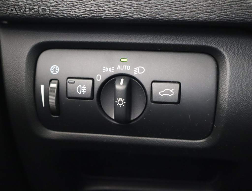 Foto inzerátu Volvo V40 2.0 D4