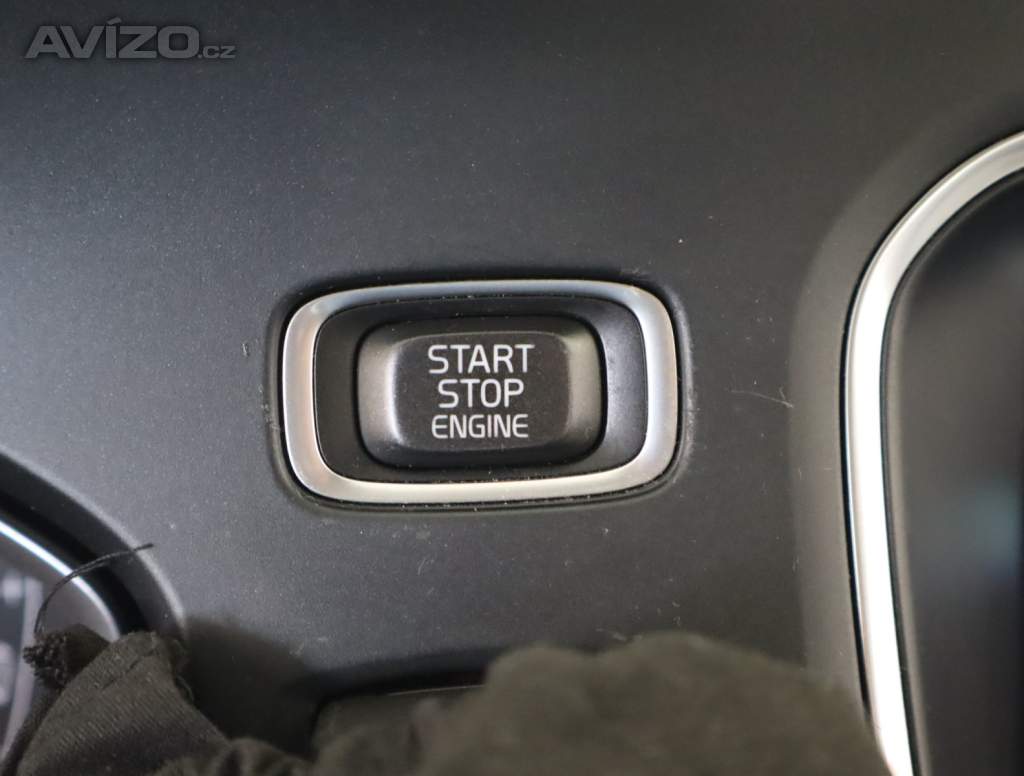 Foto inzerátu Volvo V40 2.0 D4