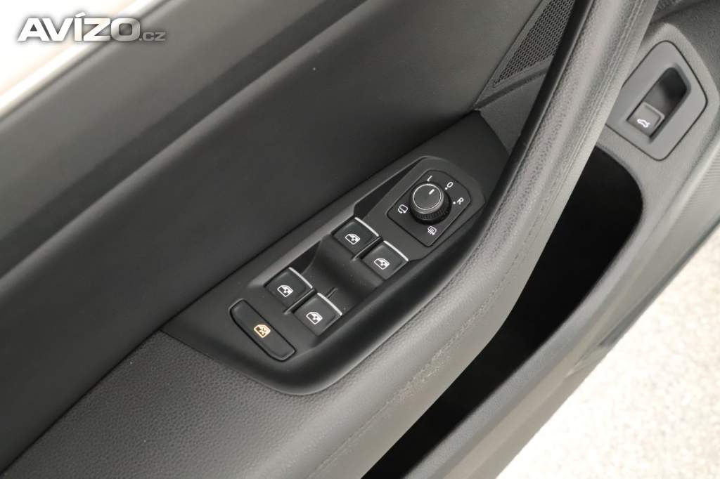 Foto inzerátu Volkswagen Passat 2.0 TDI