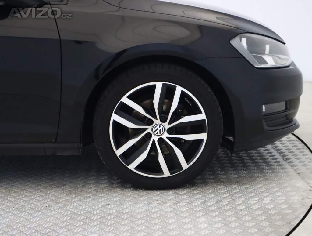 Foto inzerátu Volkswagen Golf 1.2 TSI