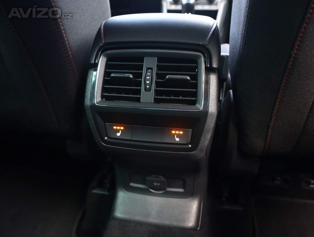 Foto inzerátu Škoda Karoq 1.5 TSI