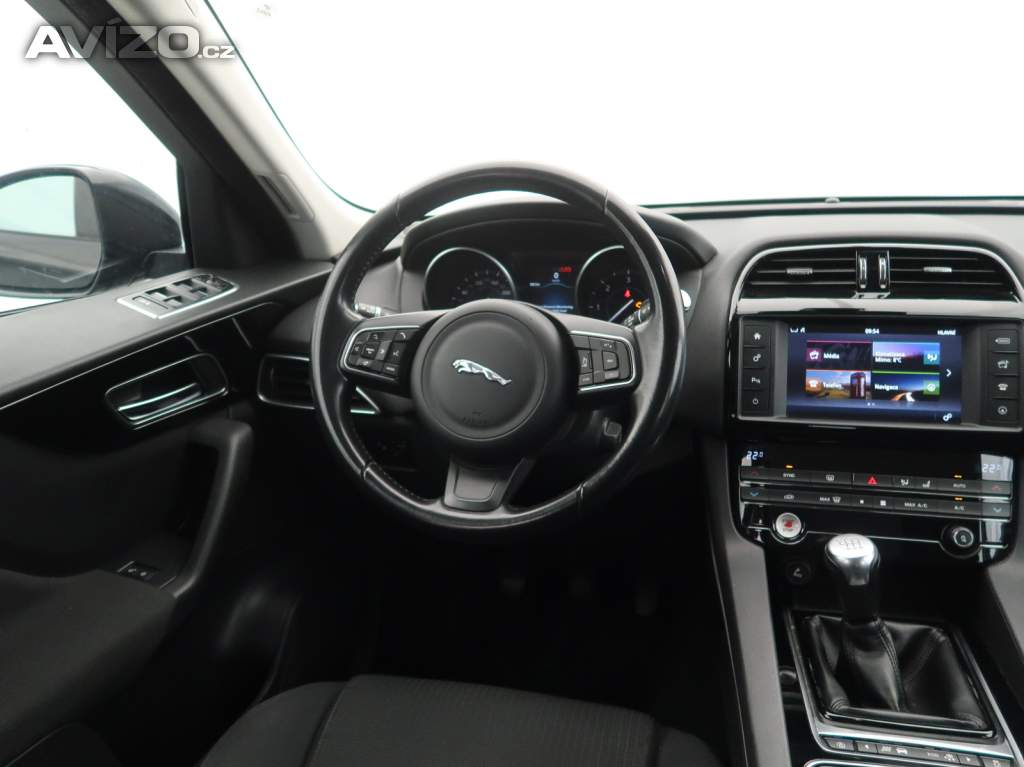 Foto inzerátu Jaguar F-Pace 20d AWD