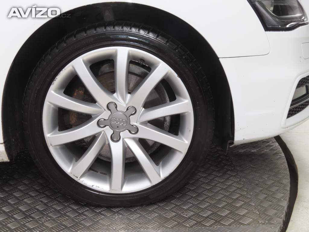 Foto inzerátu Audi A4 2.0 TDI