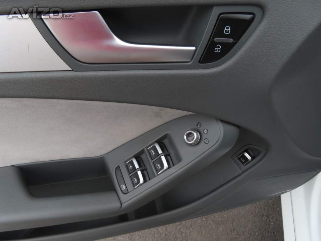 Foto inzerátu Audi A4 2.0 TDI