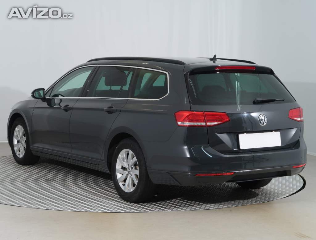 Foto inzerátu Volkswagen Passat 2.0 TDI