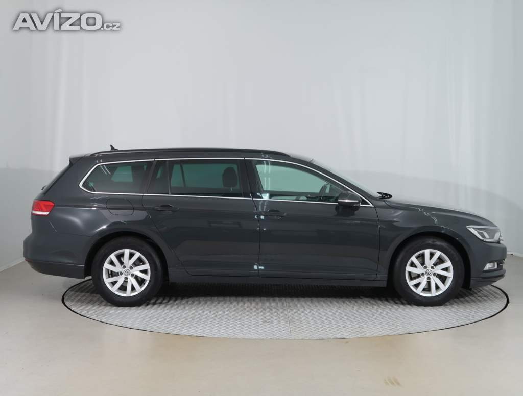 Foto inzerátu Volkswagen Passat 2.0 TDI