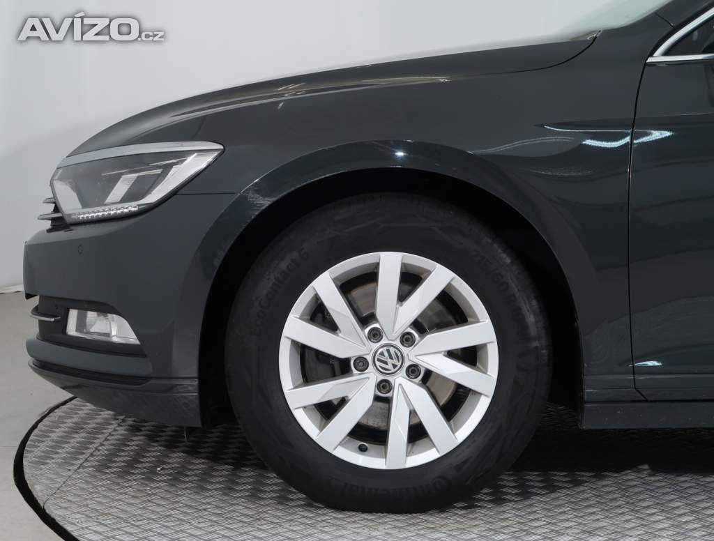 Foto inzerátu Volkswagen Passat 2.0 TDI