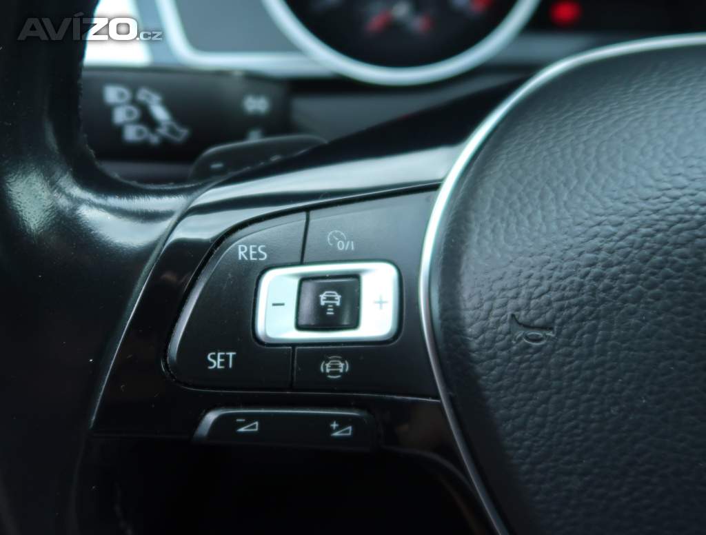 Foto inzerátu Volkswagen Passat 2.0 TDI