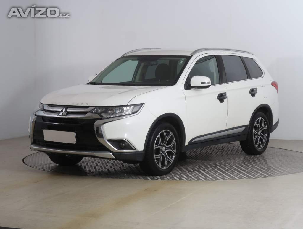 Foto inzerátu Mitsubishi Outlander 2.0