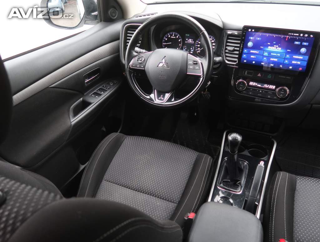 Foto inzerátu Mitsubishi Outlander 2.0