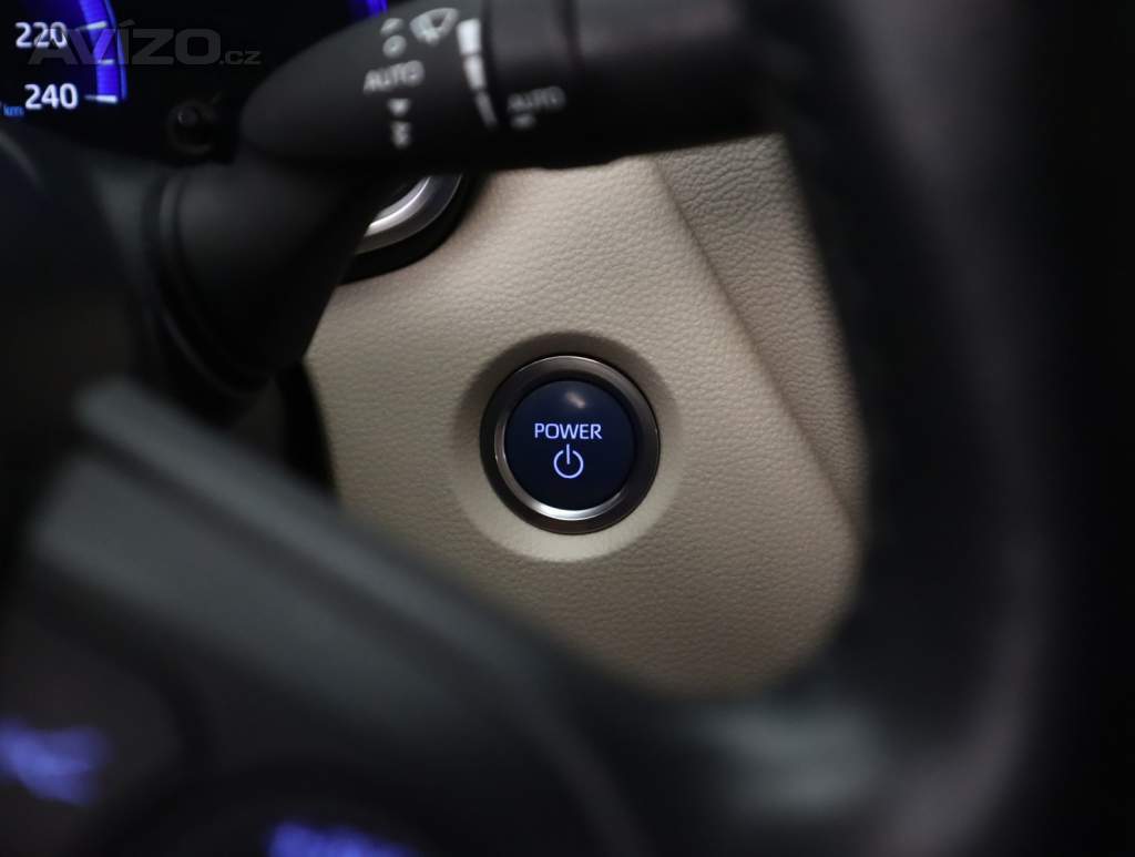 Foto inzerátu Toyota Corolla 1.8 Hybrid