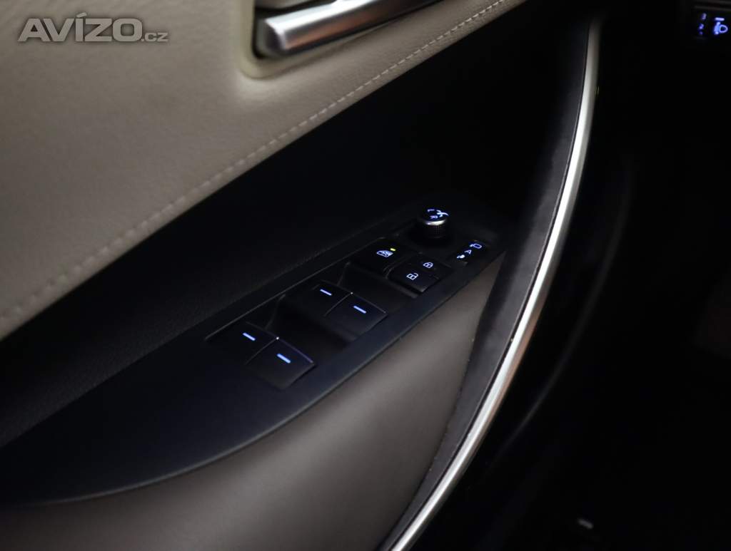 Foto inzerátu Toyota Corolla 1.8 Hybrid