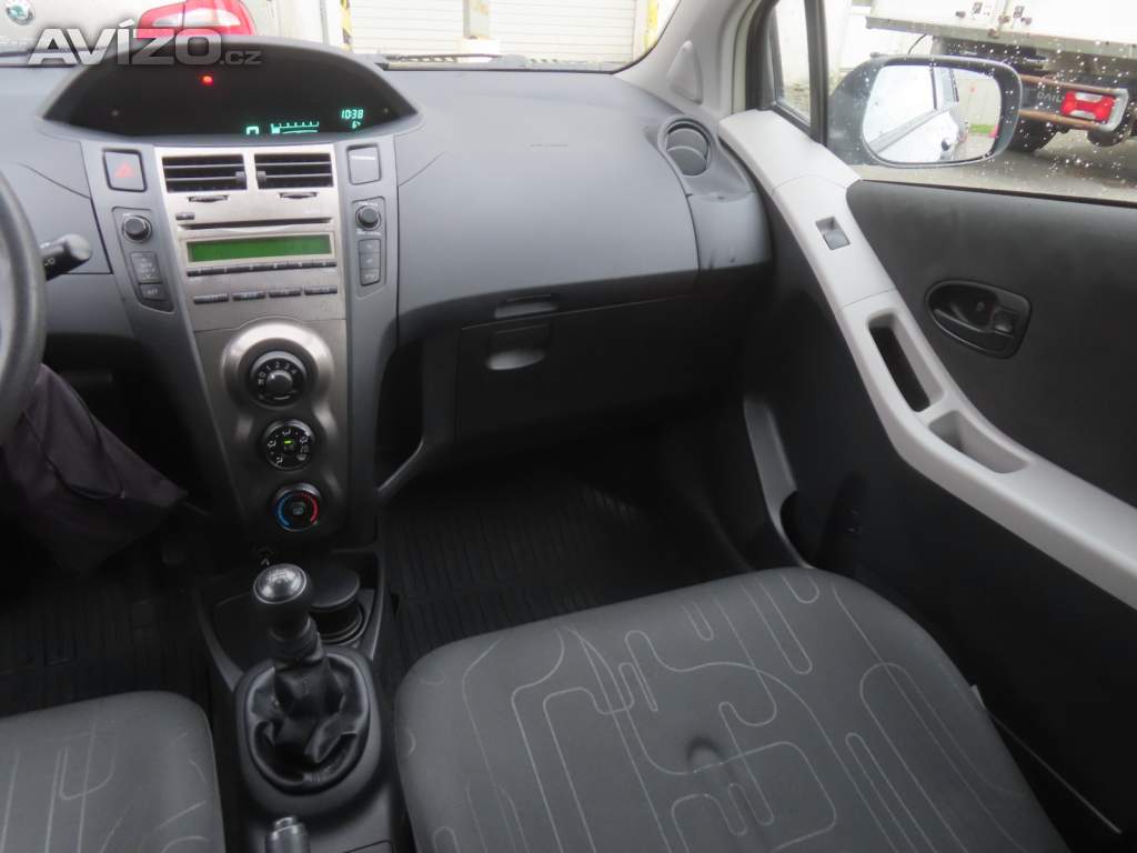 Foto inzerátu Toyota Yaris 1.0 VVT-i