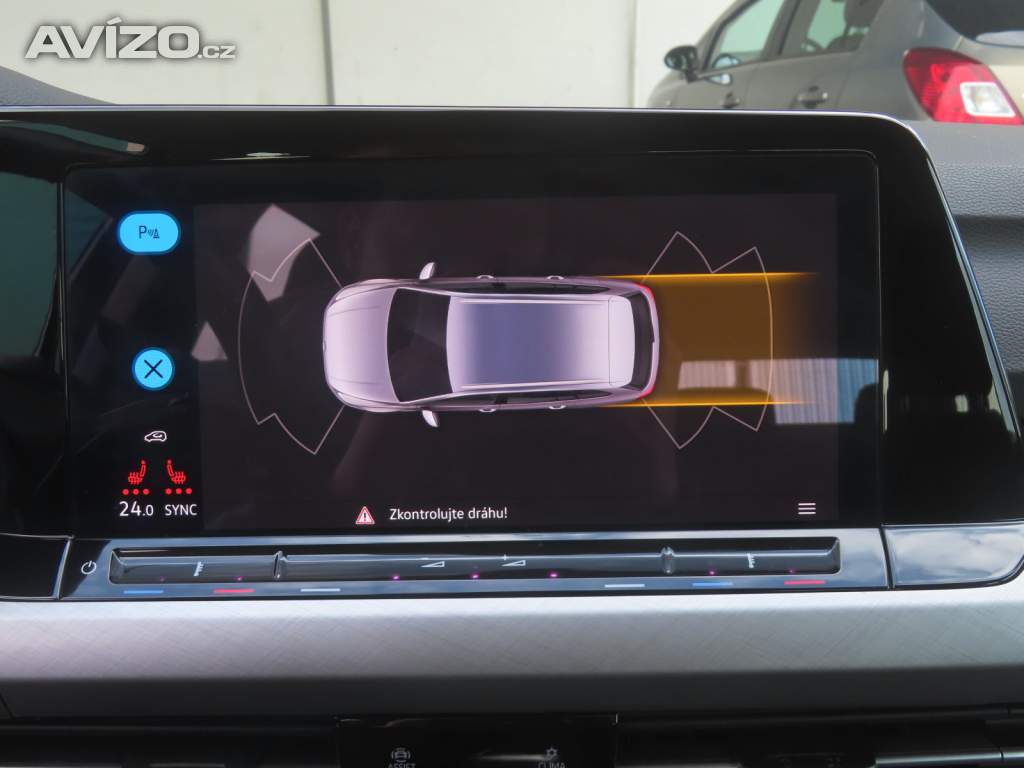 Foto inzerátu Volkswagen Golf 1.0 TSI