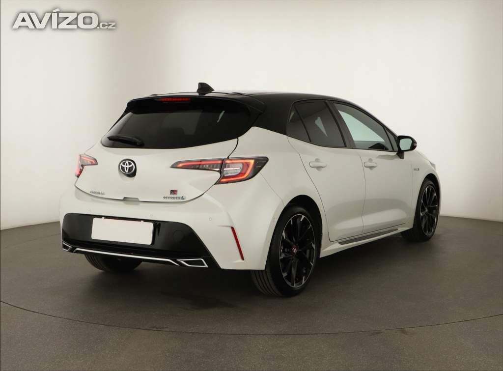 Foto inzerátu Toyota Corolla 1.8 Hybrid