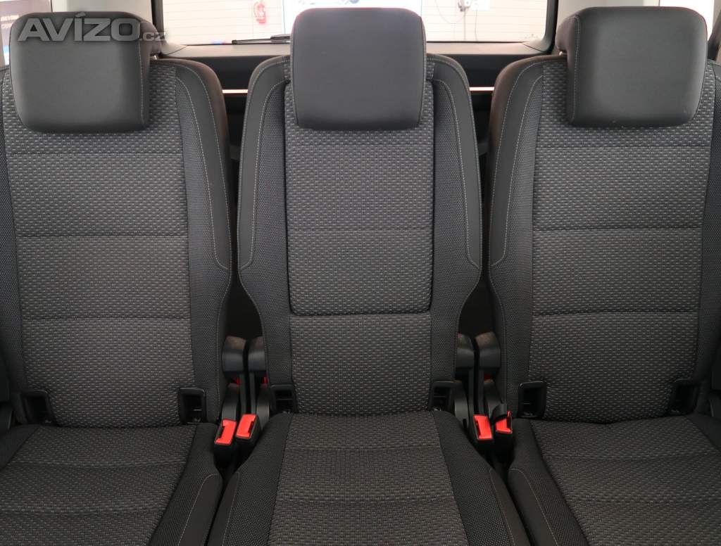 Foto inzerátu Volkswagen Touran 2.0 TDI