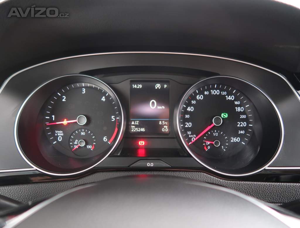 Foto inzerátu Volkswagen Passat 2.0 TDI