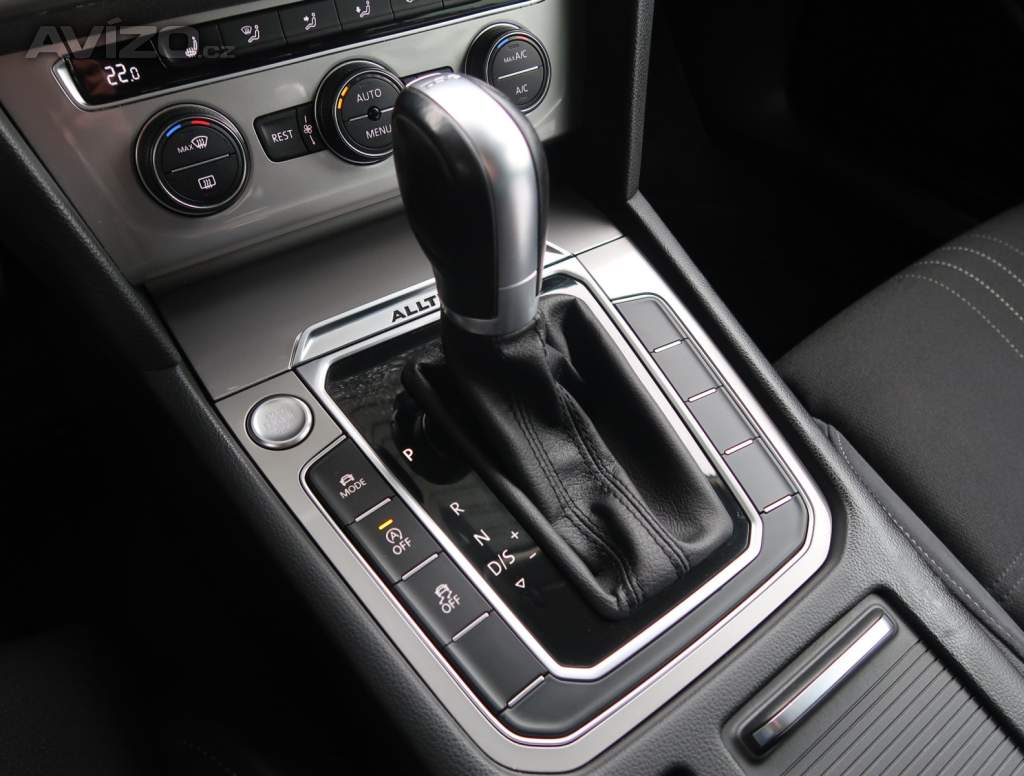 Foto inzerátu Volkswagen Passat 2.0 TDI