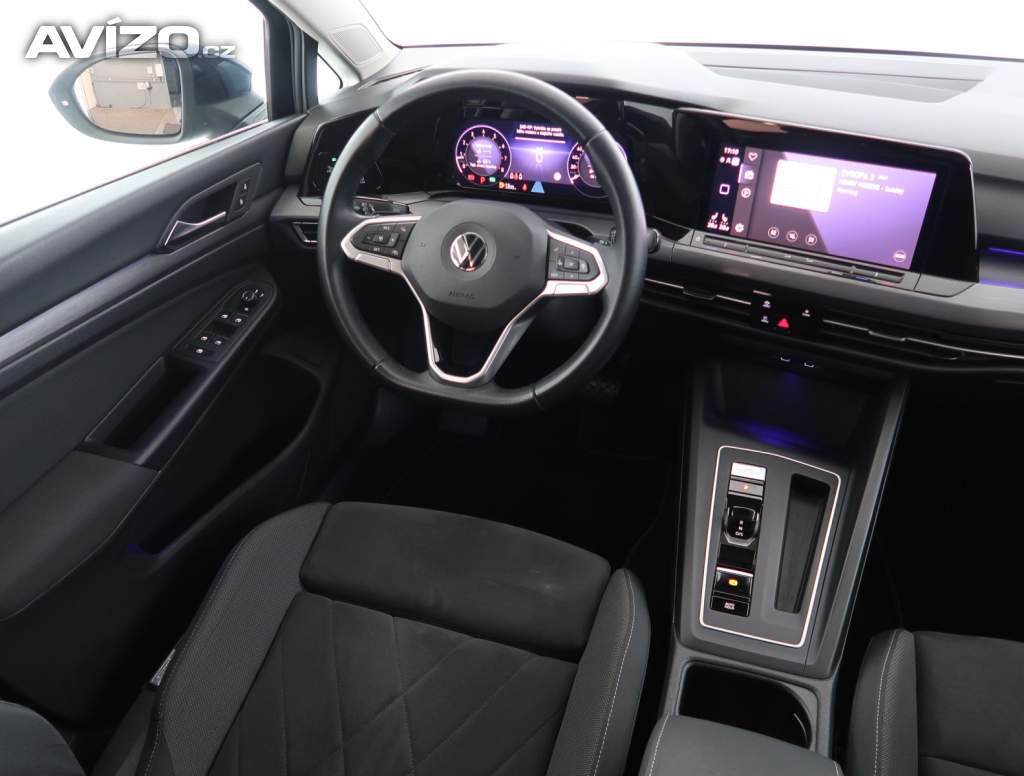 Foto inzerátu Volkswagen Golf 1.5 eTSI