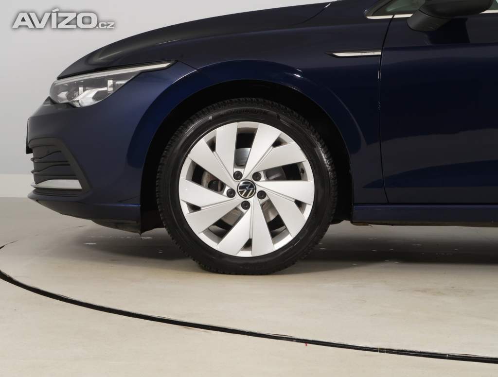 Foto inzerátu Volkswagen Golf 1.5 eTSI