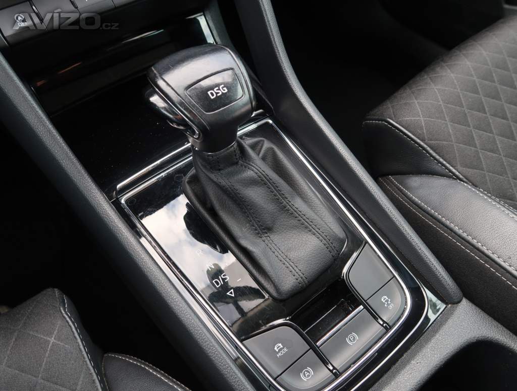 Foto inzerátu Škoda Karoq 1.5 TSI