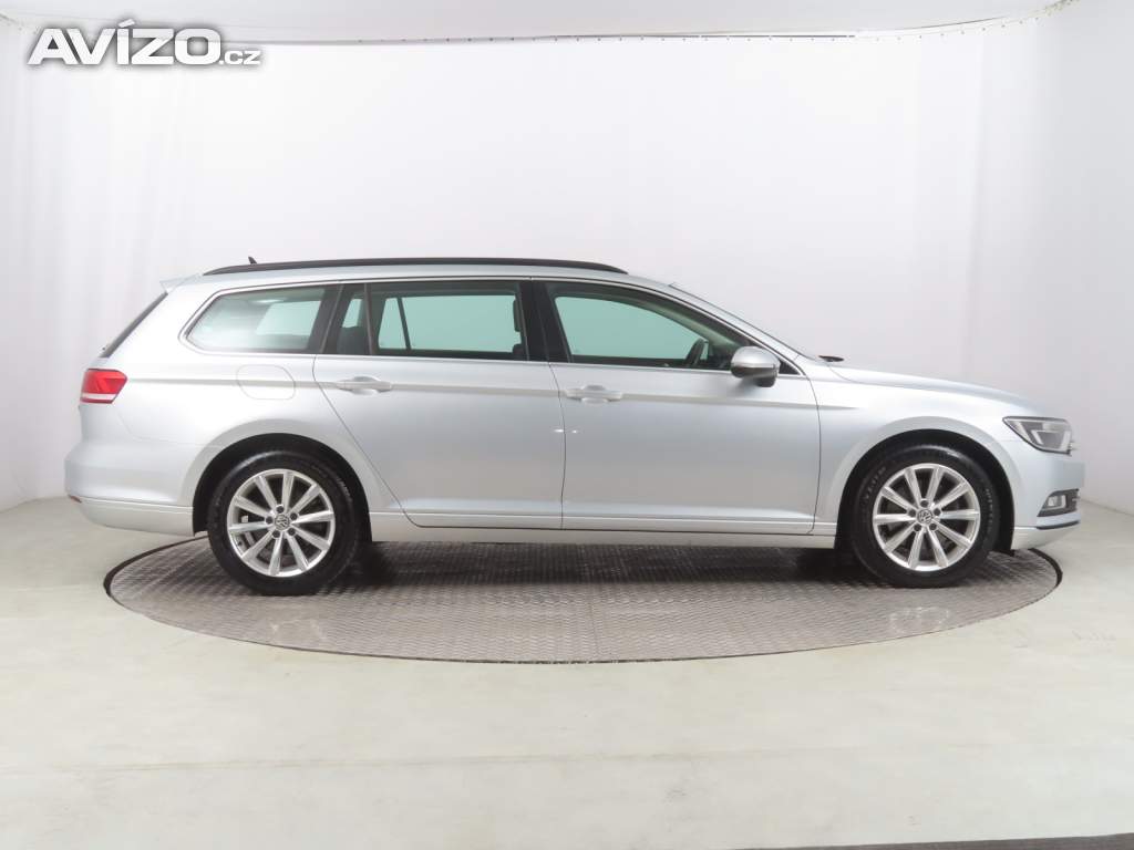Foto inzerátu Volkswagen Passat 1.6 TDI