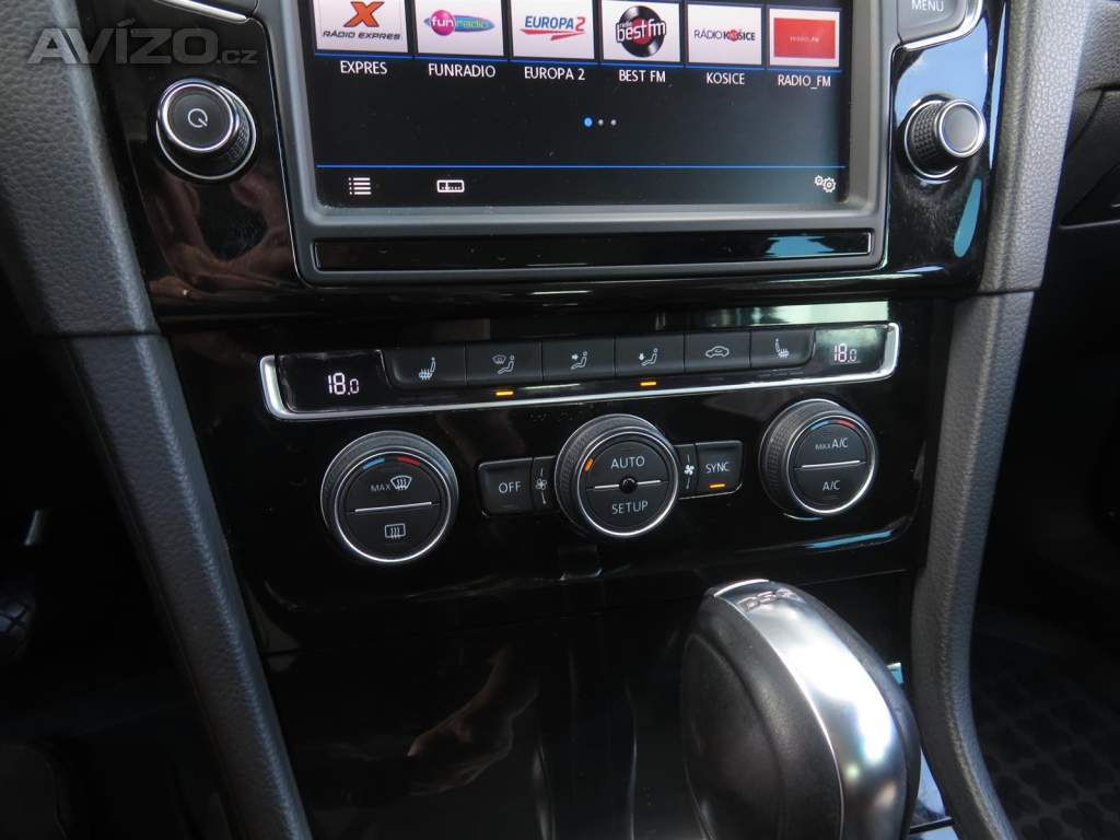 Foto inzerátu Volkswagen Golf 2.0 TDI