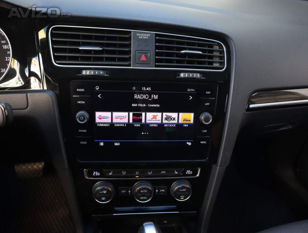 Foto inzerátu Volkswagen Golf 2.0 TDI