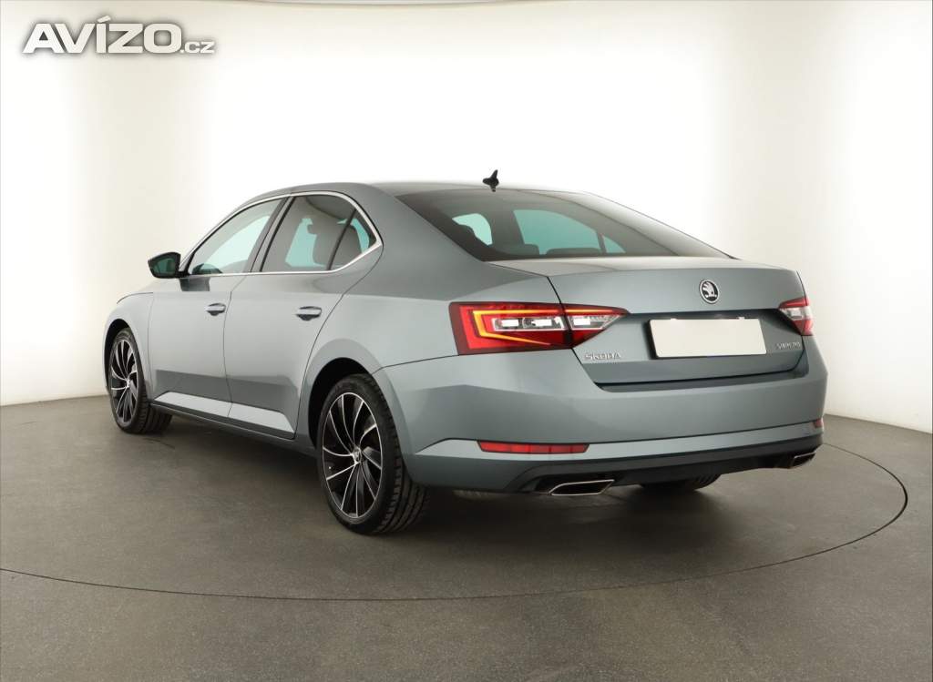 Foto inzerátu Škoda Superb 2.0 TSI
