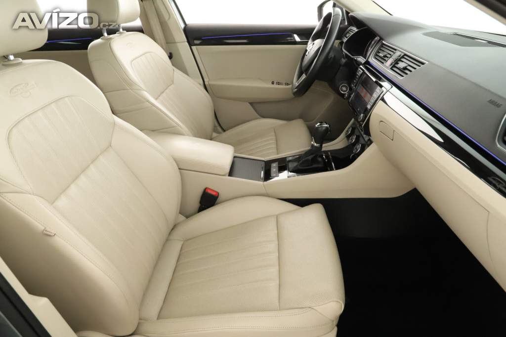 Foto inzerátu Škoda Superb 2.0 TSI