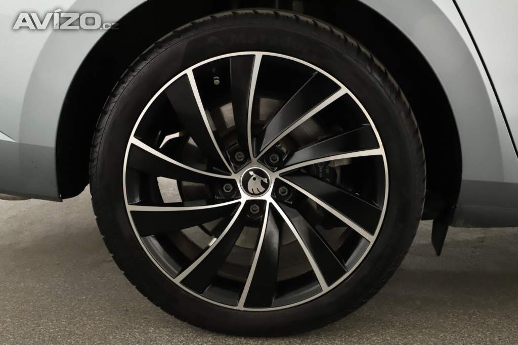 Foto inzerátu Škoda Superb 2.0 TSI