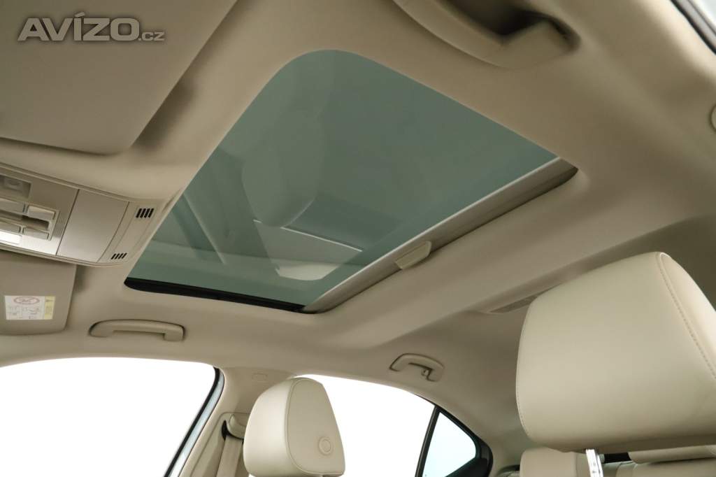 Foto inzerátu Škoda Superb 2.0 TSI