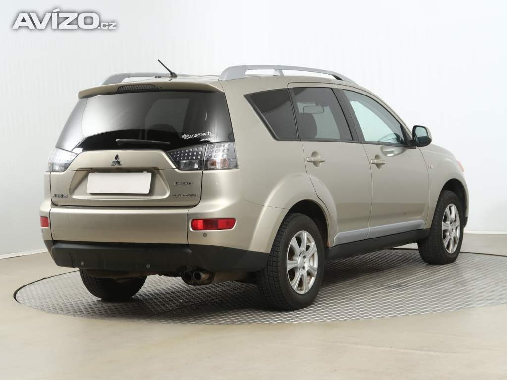 Foto inzerátu Mitsubishi Outlander 2.2 DI-D