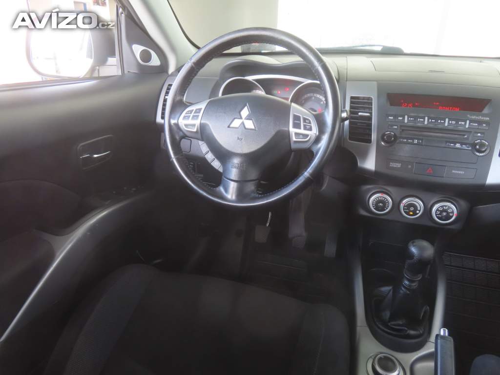 Foto inzerátu Mitsubishi Outlander 2.2 DI-D