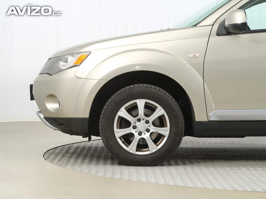 Foto inzerátu Mitsubishi Outlander 2.2 DI-D
