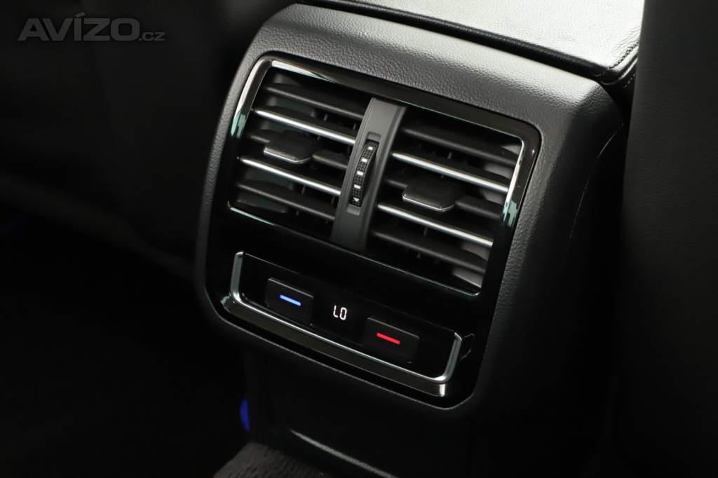 Foto inzerátu Volkswagen Passat 2.0 TDI