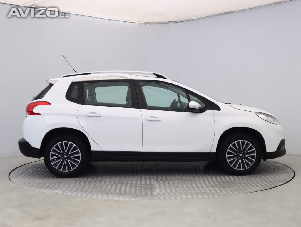 Foto inzerátu Peugeot 2008 1.2 PureTech