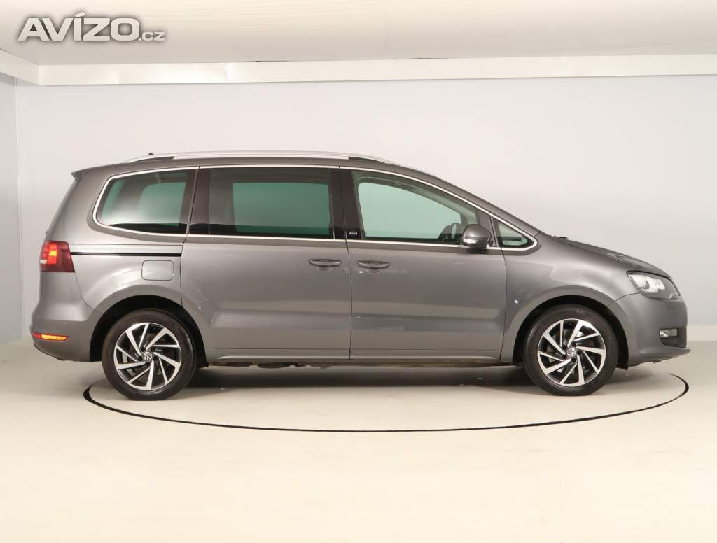 Foto inzerátu Volkswagen Sharan 2.0 TDI