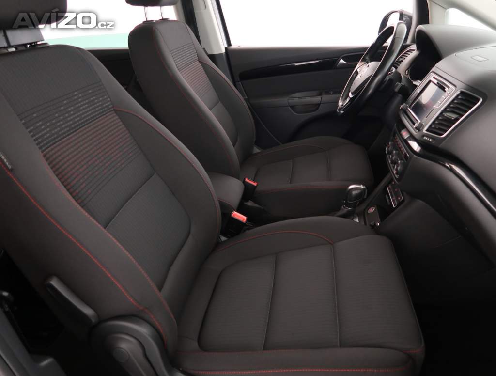 Foto inzerátu Volkswagen Sharan 2.0 TDI