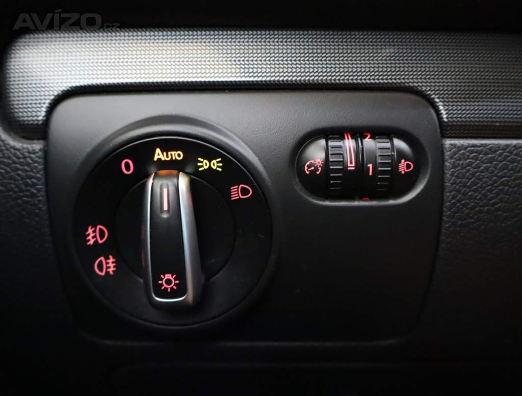 Foto inzerátu Volkswagen Golf 1.6 TDI